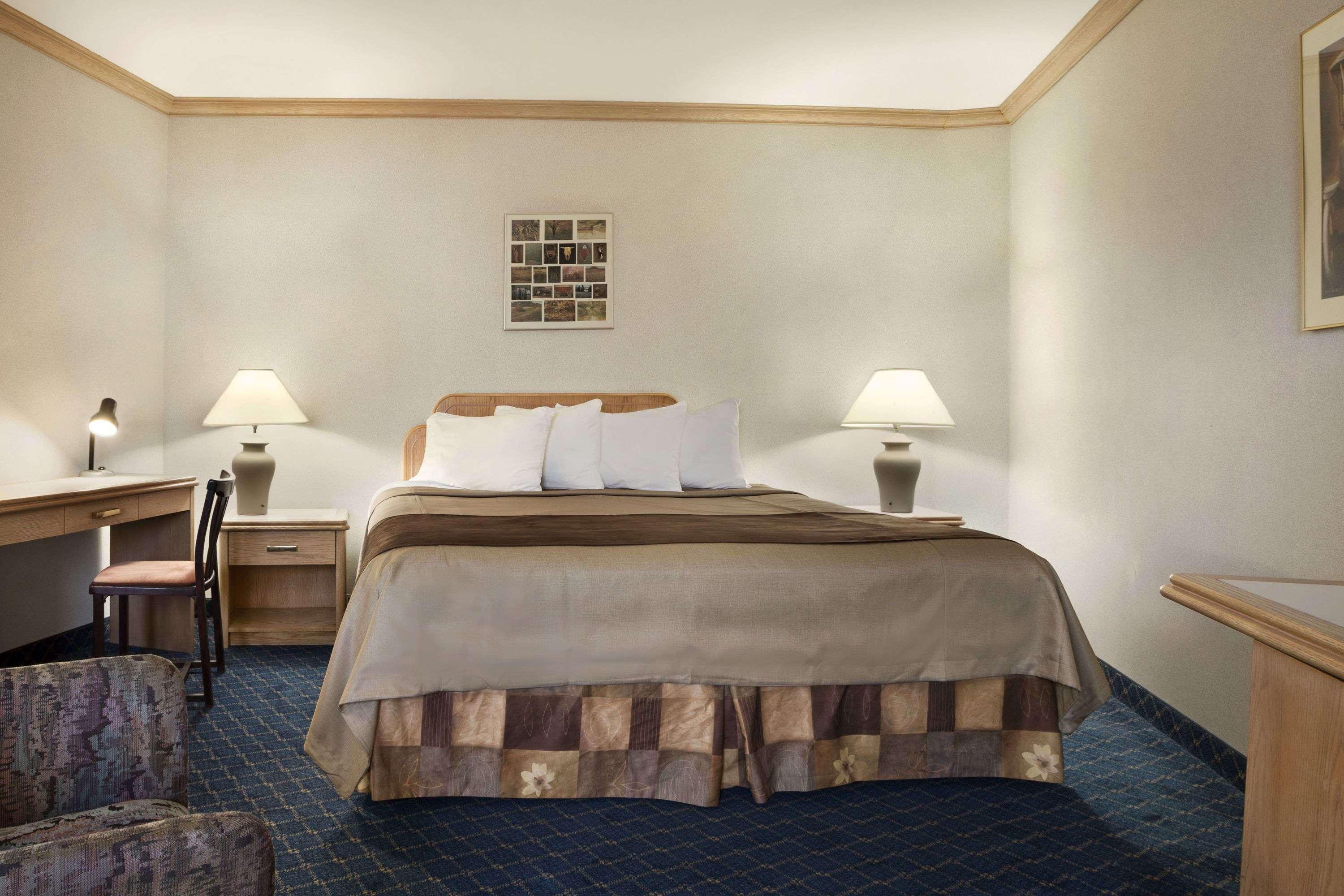 Travelodge By Wyndham Chatham Ngoại thất bức ảnh